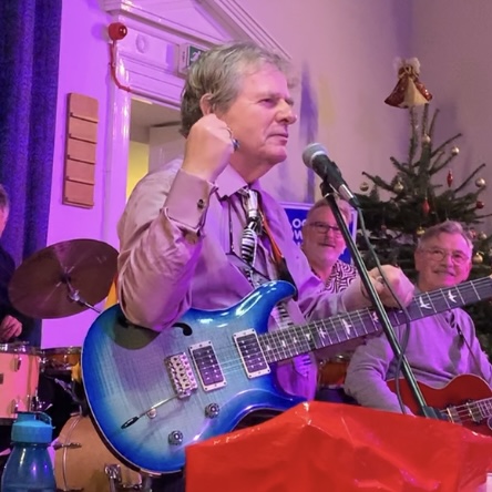 Frank Doubleday performing and fundraising for CTS in 2022