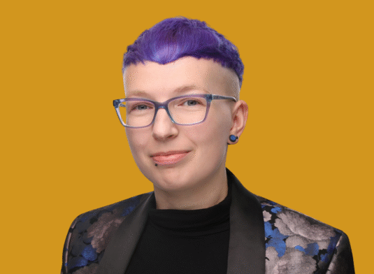 Izzi (they/them)